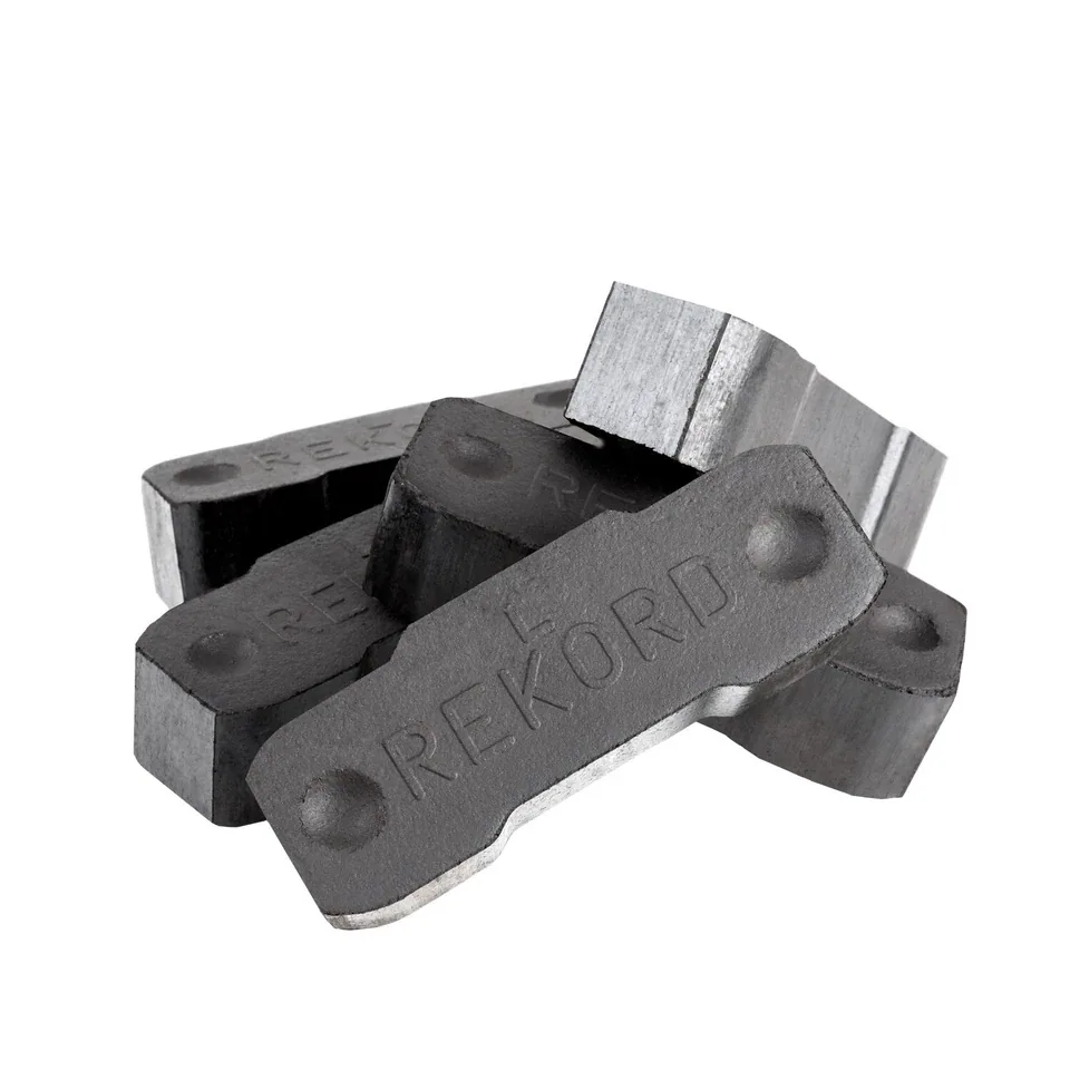 REKORD Braunkohlebriketts · Vorratspalette 900 kg (90 × 10 kg)